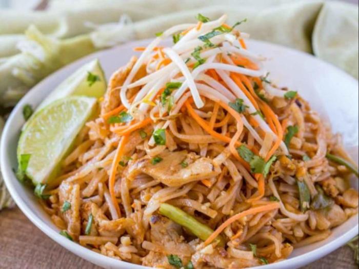 Nutrition facts pad thai