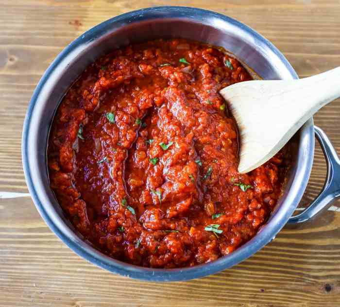 Bolognese sauce recipe with fresh tomatoes