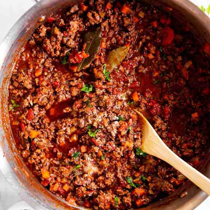 Bolognese sauce recipe red wine