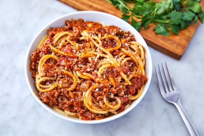 Bolognese sauce recipe fresh tomatoes